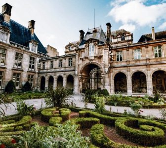 Le Marais District Guided Walking Tour – Semi-Private